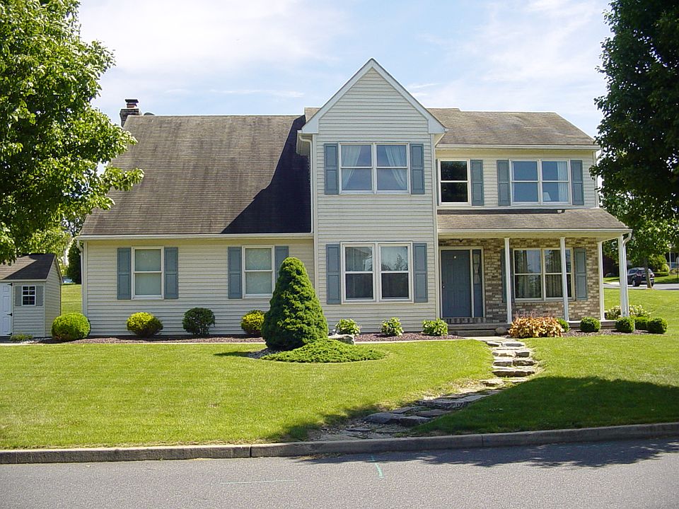 1st image of 4104 Sapphire Ln