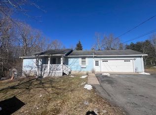 210 Gladstone Ave, Beaver, WV 25813