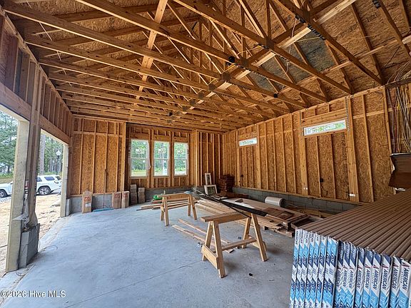 3rd image of 778 Cedarhurst Drive SE