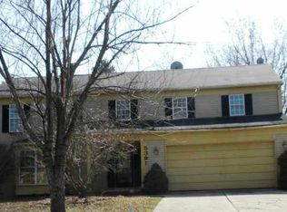 5391 S Piccadilly, West Bloomfield, MI 48322