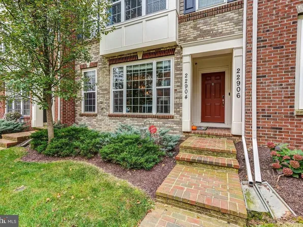 22904 Spicebush Dr #1581, Clarksburg, MD 20871