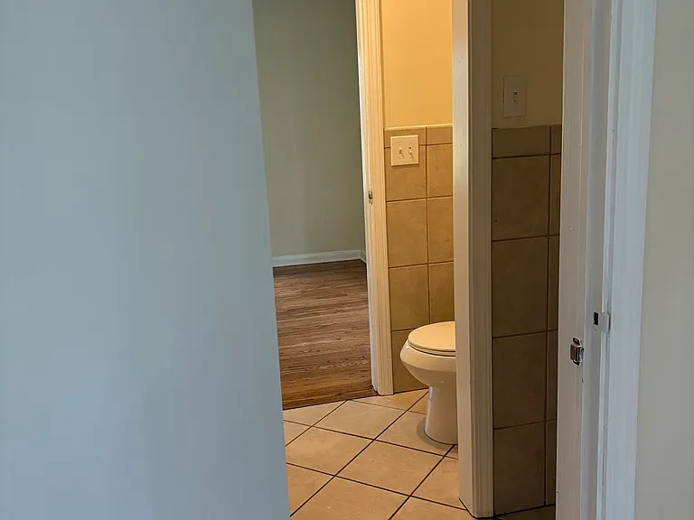 710 Longview St — Photo 4