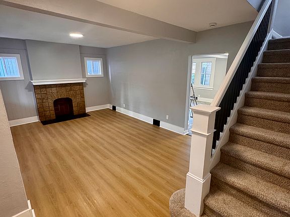 3rd image of 1403 Maple St #1