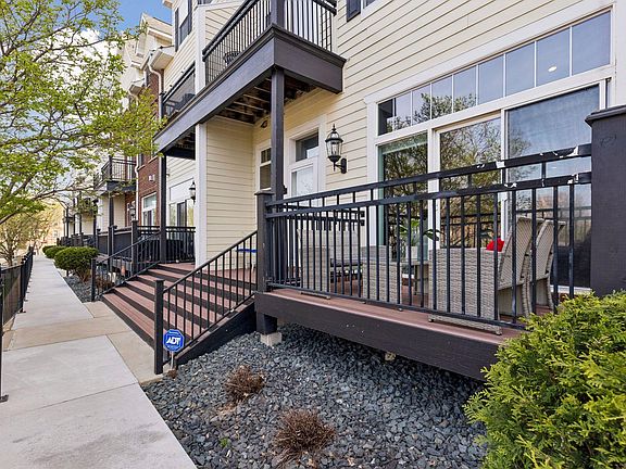 4th image of 1589 Niles Ave #6