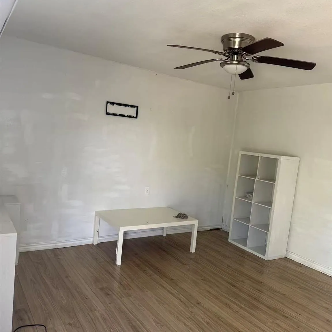 1 bed, 1.0 bath, 215 sqft, $800 — Photo 2