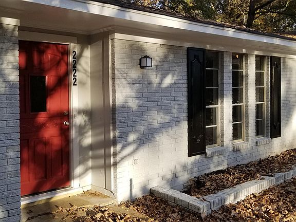 2nd image of 2222 Breckinridge Rd
