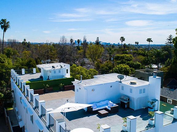 3rd image of 1336 N Fairfax Ave #1336