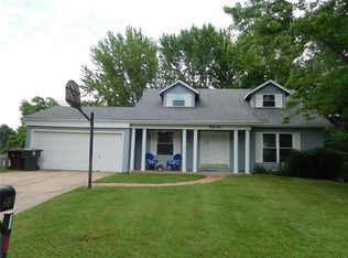 55 Julie Ln, Saint Peters, MO 63376