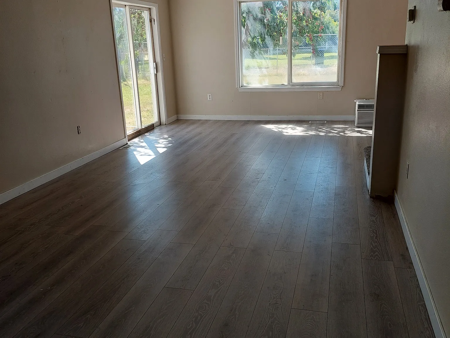 2 bed, 1.5 bath, 1100 sqft, $1,400 — Photo 1