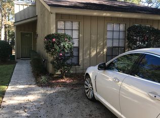 645 N Beau Chene Dr APT 9, Mandeville, LA 70471