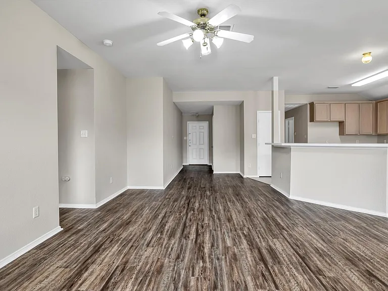 9641 Olivia Dr — Photo 5