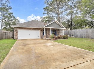 915 Linden Ave, Niceville, FL 32578