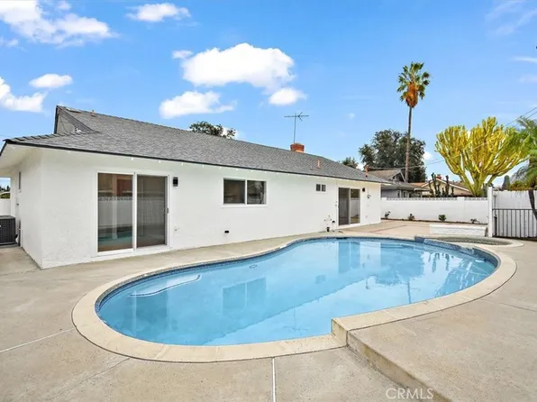 213 N Royal Pl, Anaheim, CA 92806