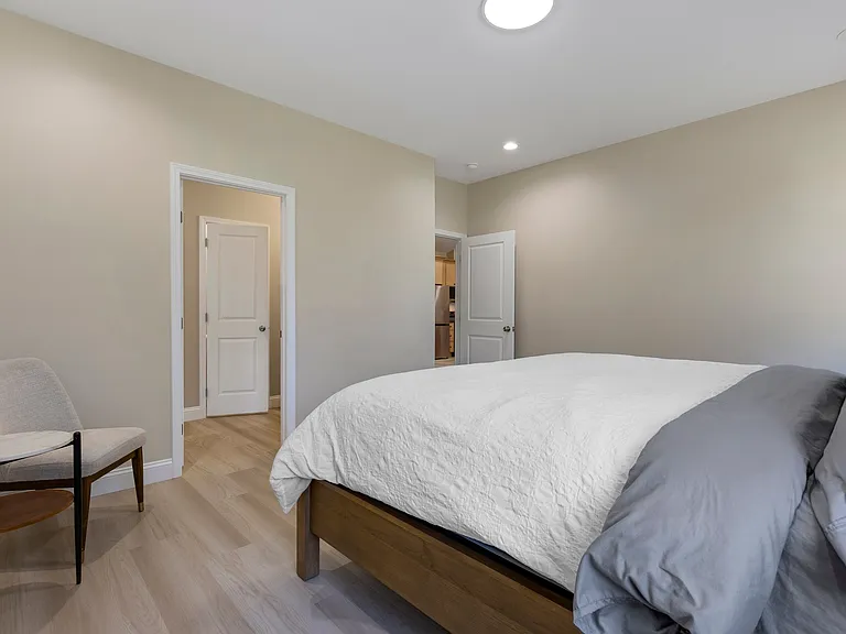 170 Weaver Rd #B — Photo 18