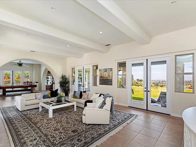 37605 Via De Los Arboles — Photo 9