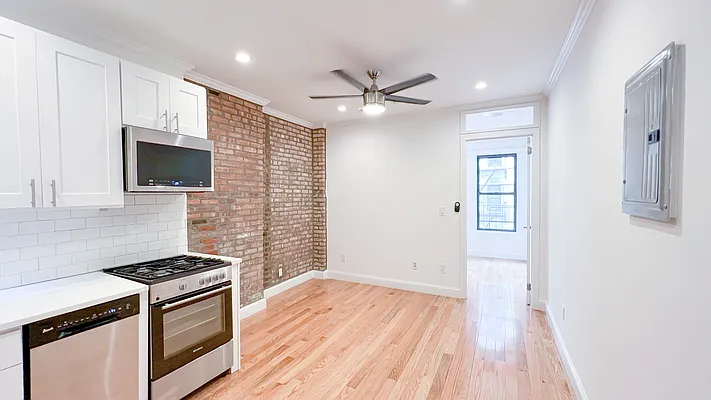 Rented by Brighton Management | media 3