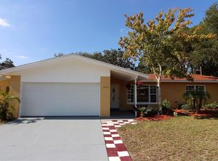 1418 21st St SW, Largo, FL 33770