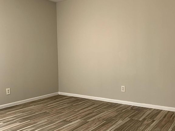 3rd image of 122 Pharr Ave #120-C