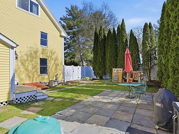 2nd image of 397 Concord Rd