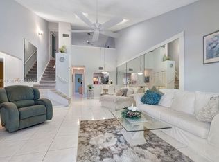 462 SE 14th St, Dania Beach, FL 33004