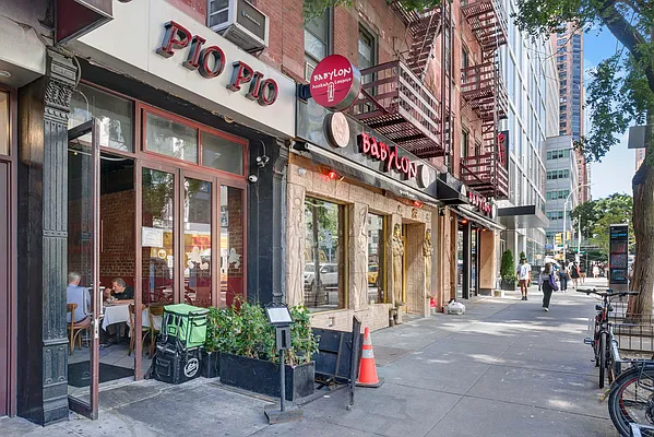 Rented by Bond New York | media 63