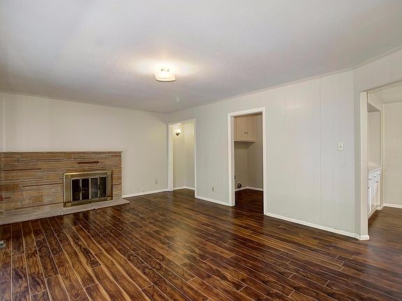 4th image of 105 Fortado Cir