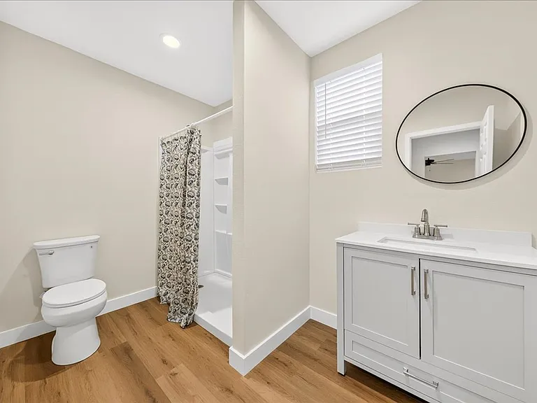 1154 Florida Ave — Photo 19