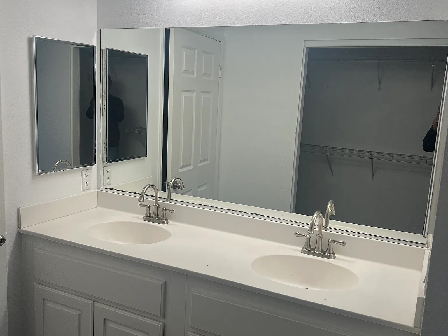 2 bed, 988 sqft, $2,450 — Photo 4