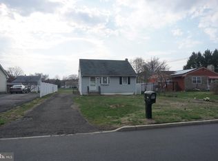 433 Sandalwood Ave, Hamilton, NJ 08619
