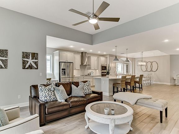 4th image of 146 Forestview Ln