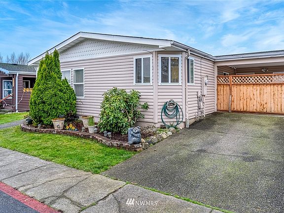 2nd image of 27417 149th Pl SE #65