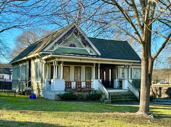 209 Myers Ave, Trion, GA 30753