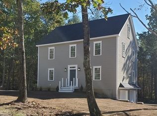 41 Lakeview Dr, West Brookfield, MA 01585