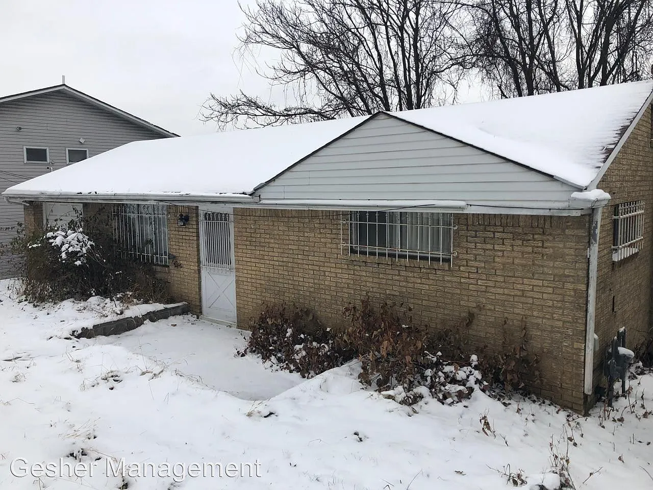 7574 Tyler Rd photo 1