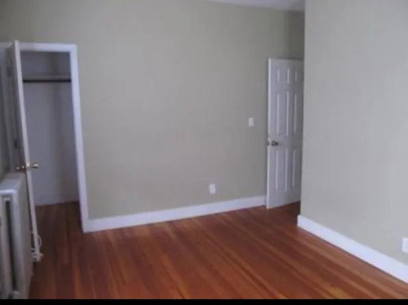 351 Springfield St #1, Chicopee, MA 01013