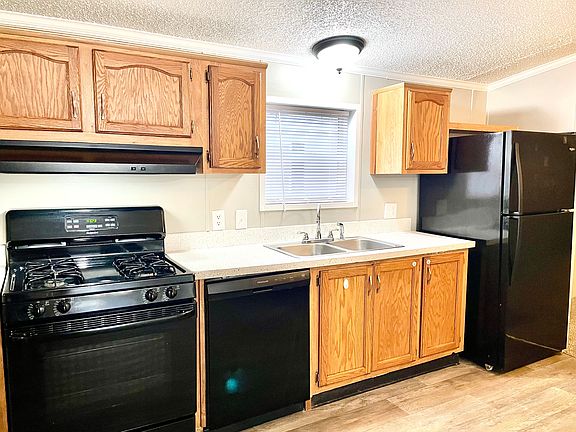 3rd image of 4361 Red Birch Dr