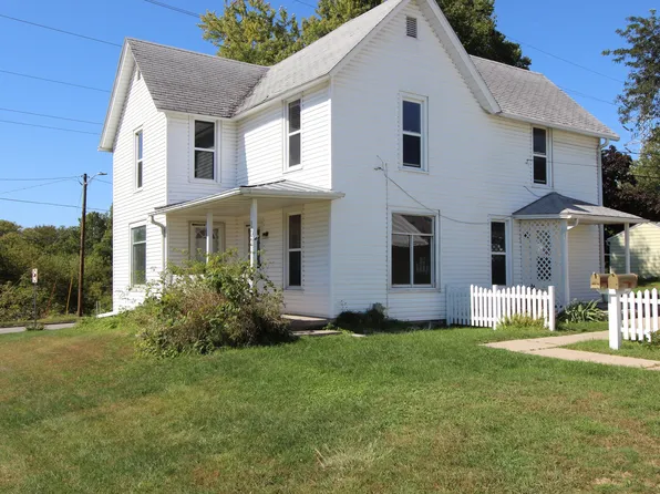 102 3rd Ave, Marion, IA 52302