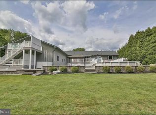 2578 Mountain Rd, Stroudsburg, PA 18360