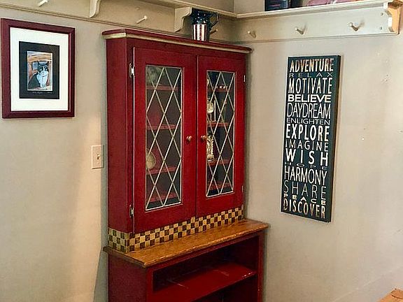 Custom cabinet in LR