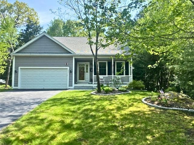 1st image of 631 Outerbridge Drive
