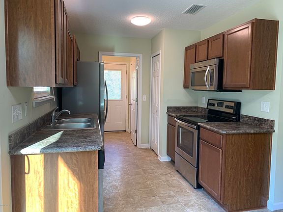 5th image of 2240 S COCOA Avenue