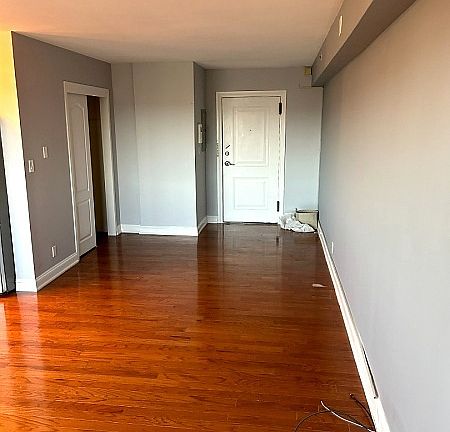 5th image of 60 Parkway Dr E APT 12J