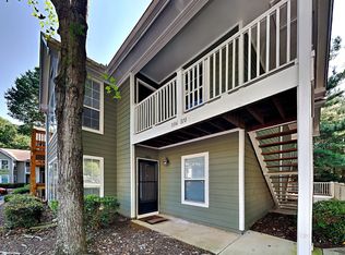 810 Berkeley Woods Dr, Duluth, GA 30096