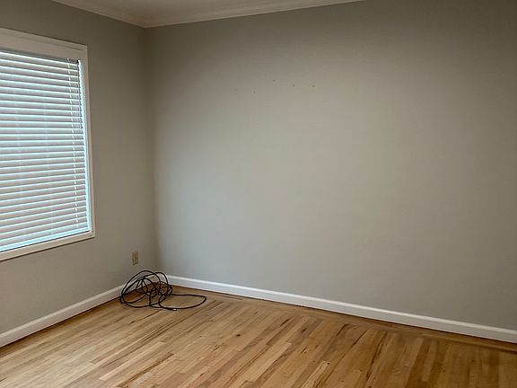 4th image of 923 Menlo Ave