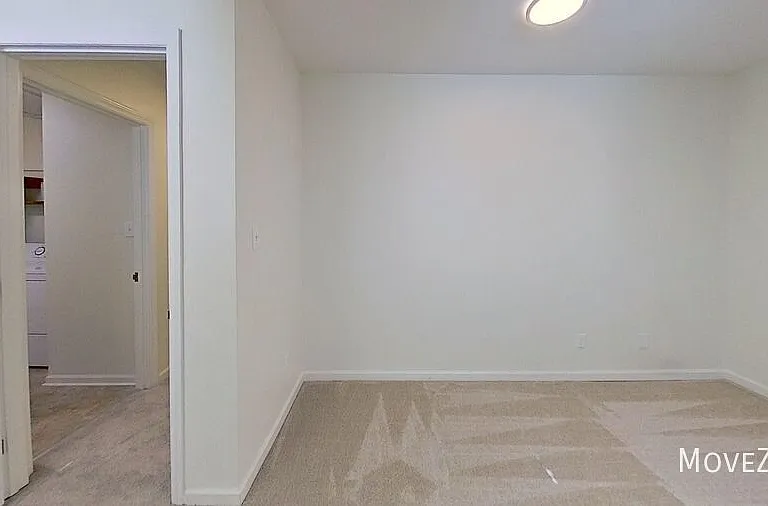 1320 Dylan Heath Ct — Photo 37