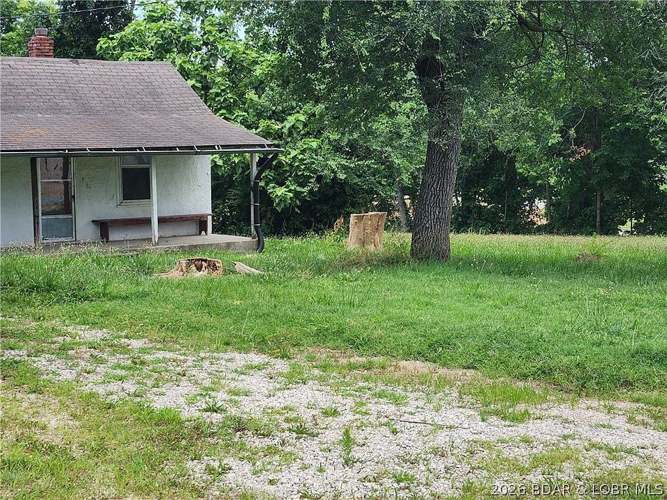 2nd image of 849/853 W Park Manor Blvd