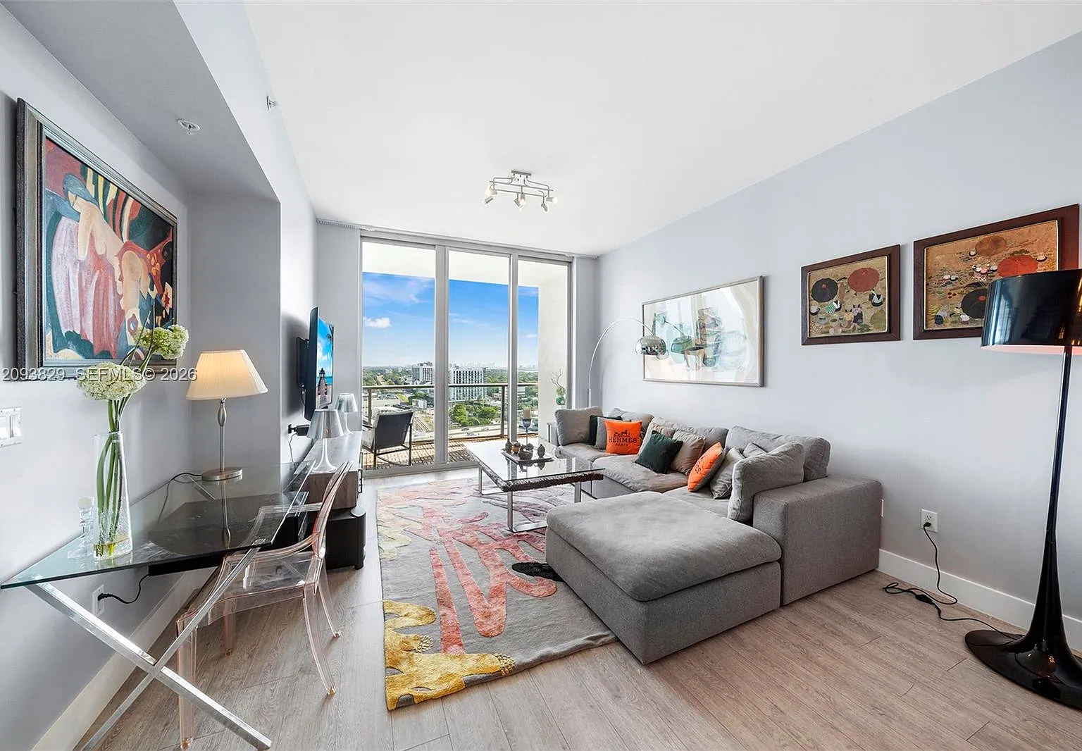 Two Midtown Miami Condo — Photo 3