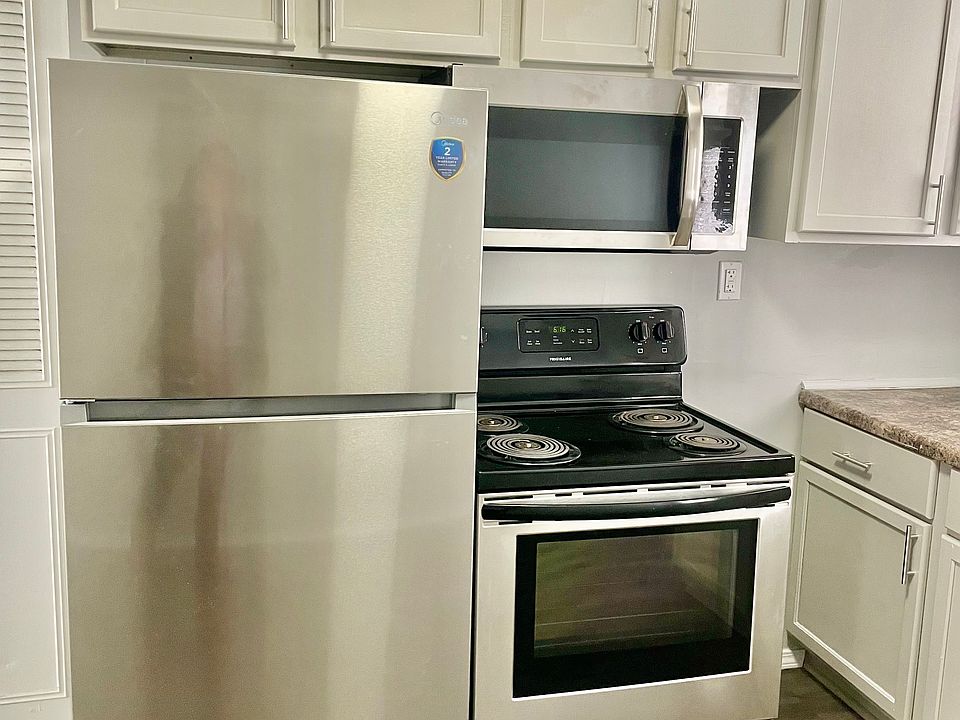 1st image of 1356 Goddard Rd #1356