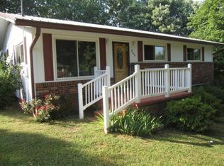 305 Unaka Dr, Mosheim, TN 37818