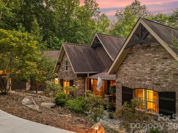 1313 High Trail Dr, Nebo, NC 28761